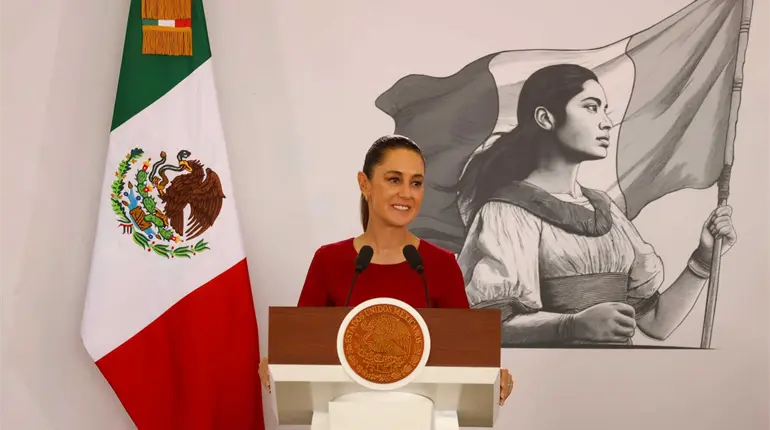 Descarta Sheinbaum desabasto de combustible en el centro del país; es un tema de transporte, señala
