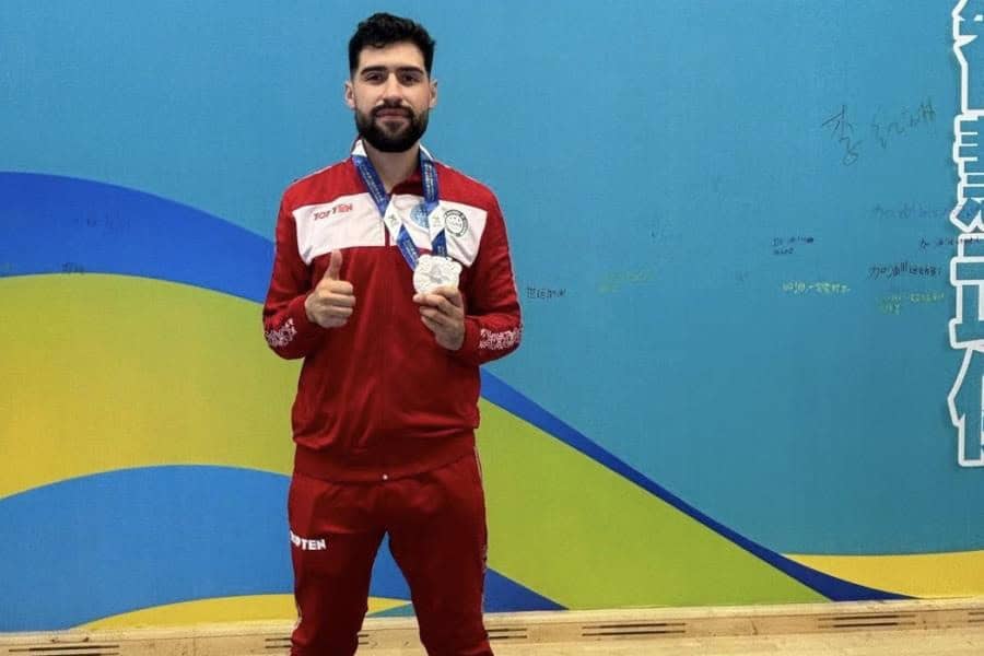 Héctor Solorio consigue medalla de plata en kickboxing en los Juegos Mundiales 2025