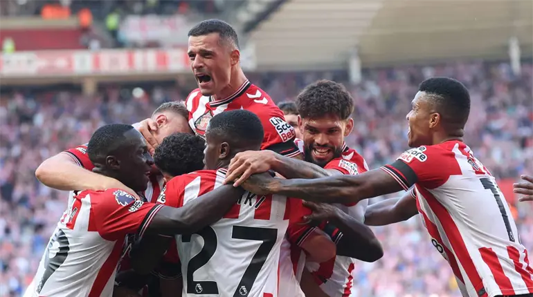 Tras 8 años, Sunderland regresa a la Premier con goleada ante West Ham