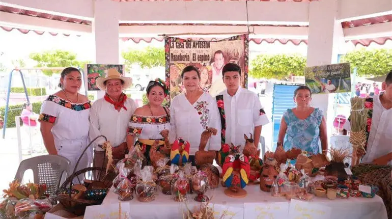 Conmemora Centro Día Internacional de los Pueblos Indígenas