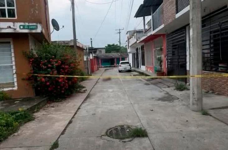 Fallece tras caer del tercer piso en Cárdenas