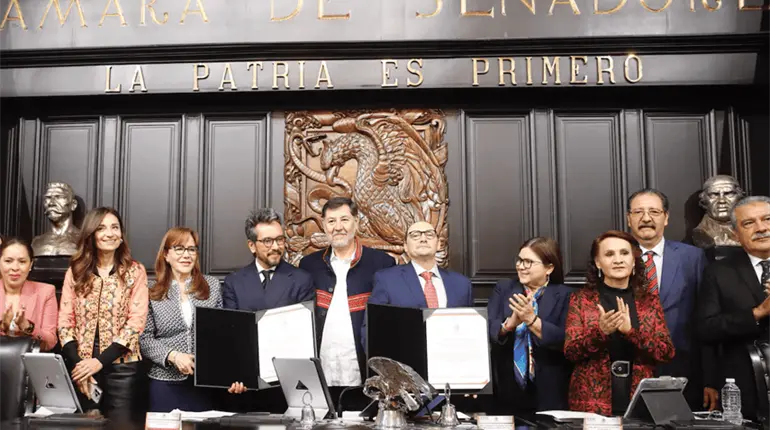 Reforzar economía, fortalecer cultura y relación bilateral, promete Genaro Lozano durante comparecencia