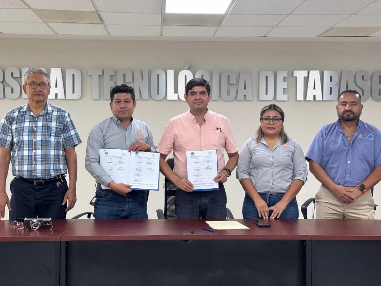 UTTAB capacitará a personal de Grupo Leo en procesos industriales
