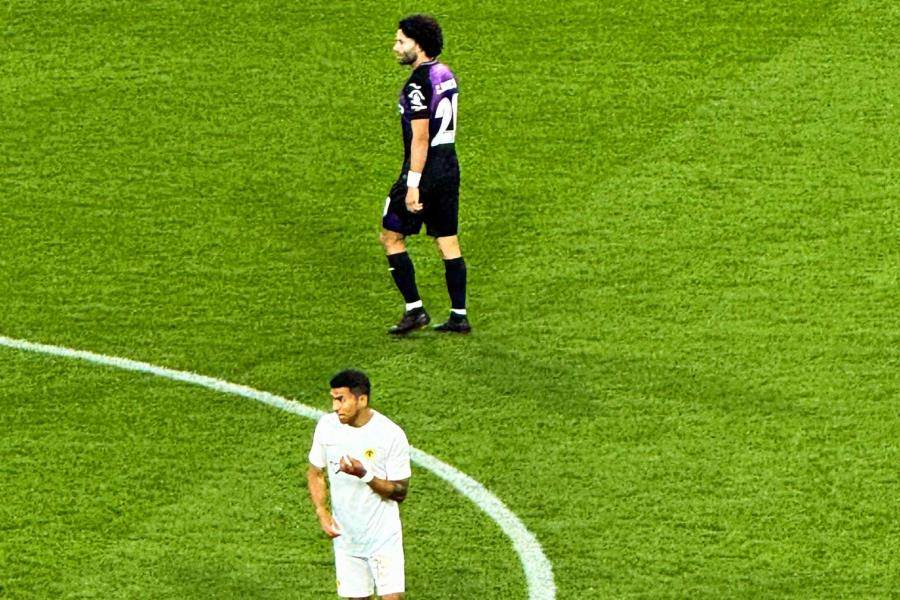 ‘Chino’ y Orbelin empatan a uno en los playoffs de la Conference League