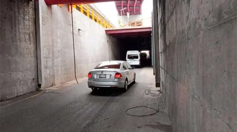 Repondrán las lámparas y cableado robados del distribuidor vial de Universidad: Centro