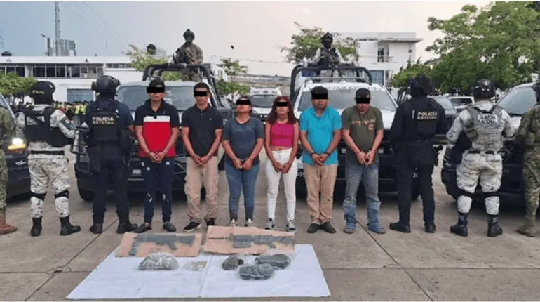 Aseguran a 6 personas en Cárdenas con droga y armas largas; entre ellos una guatemalteca