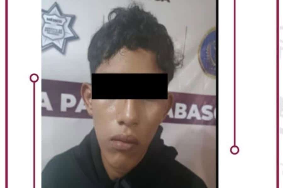 Lo detienen con arma de fuego y droga en Iquinuapa