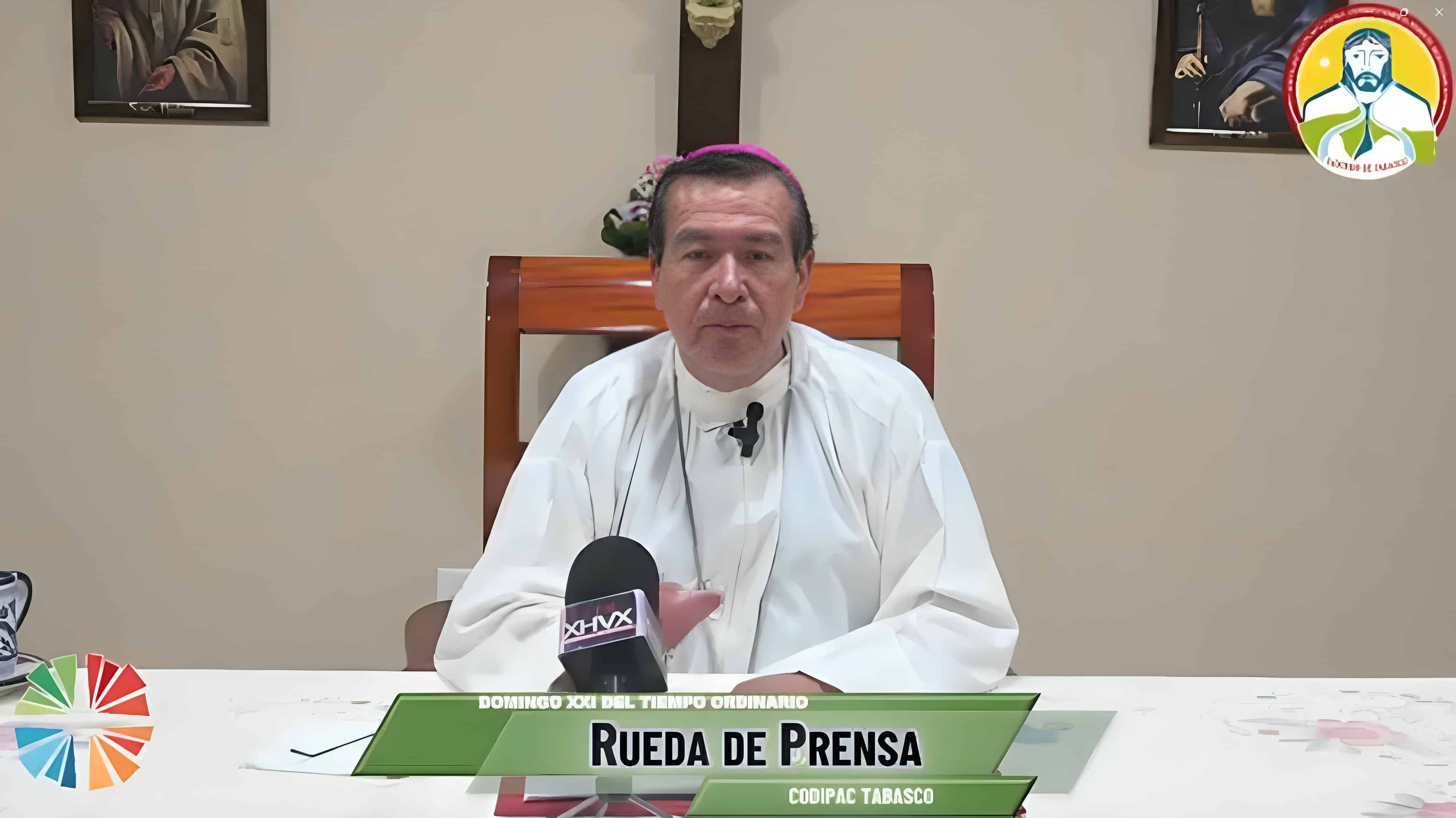 Escuelas deben enseñar a respetar no sólo los símbolos patrios, sino a las personas: Obispo