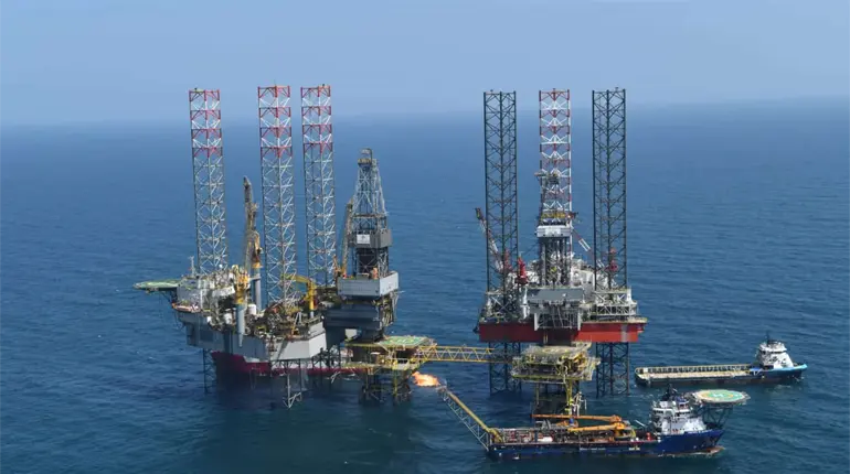 Baja en producción de Pemex, por agotamiento de yacimientos: Sheinbaum