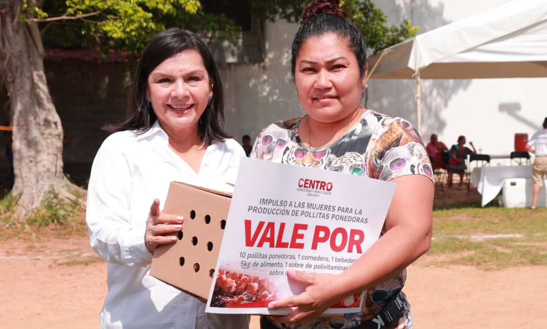 Concluye meta de entrega de 2,600 paquetes de pollitas ponedoras en Centro