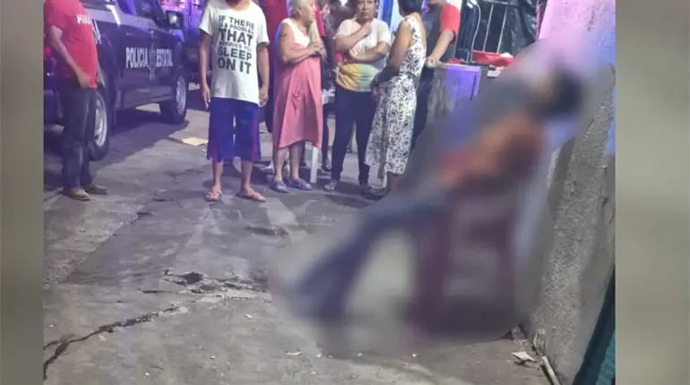 Balean a hombre sentado afuera de una taquería en la colonia Mayito