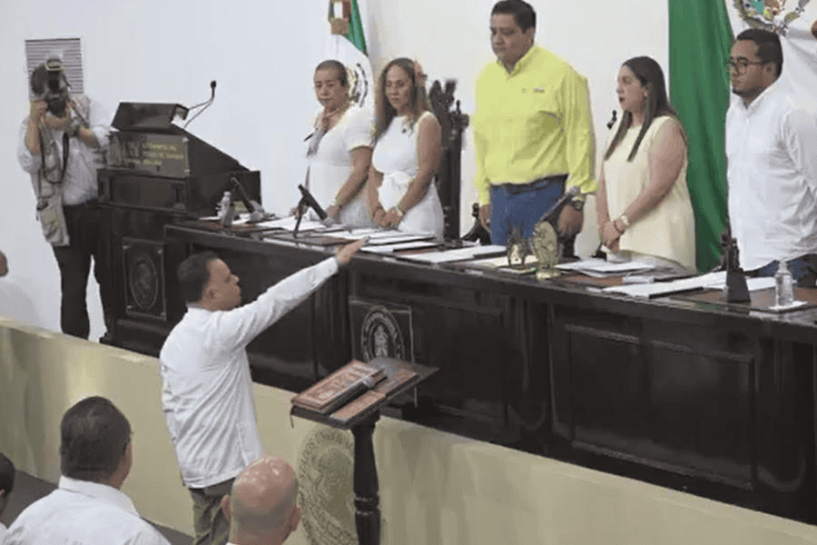 Reeligen diputados a Marcos Rosendo Medina como presidente de la Mesa Directiva de Segundo Año Legislativo
