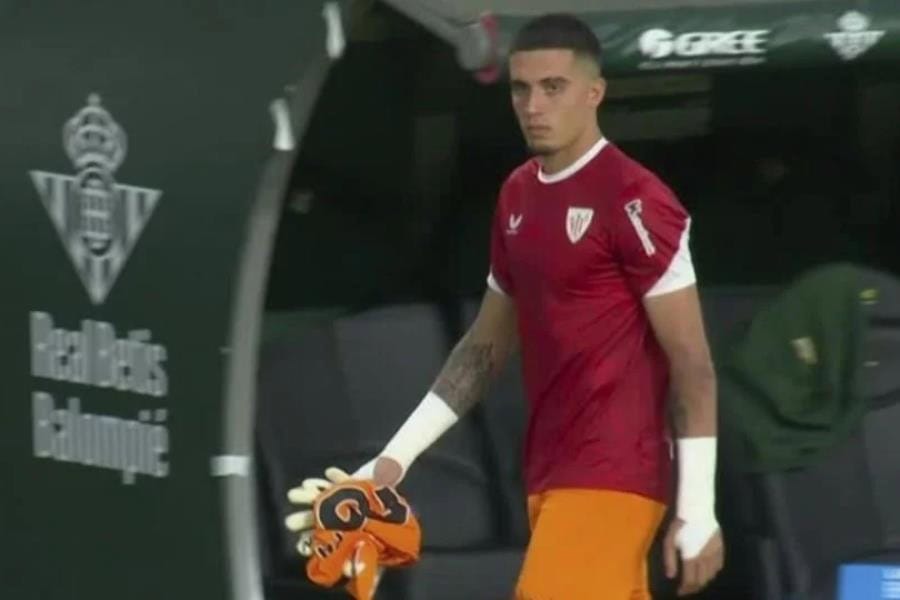 Suspenden 3 partidos al mexicano Alex Padilla por conducta antideportiva