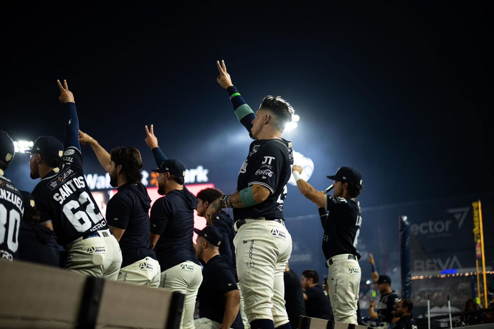Sultanes consigue su primera victoria en la Serie de Campeonato del Norte