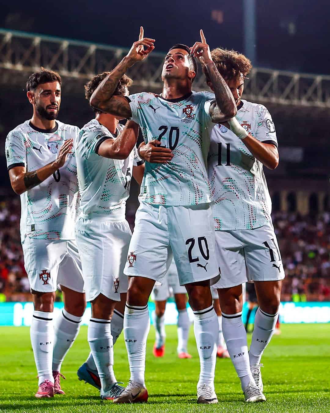 Portugal golea a Armenia con doblete de CR7