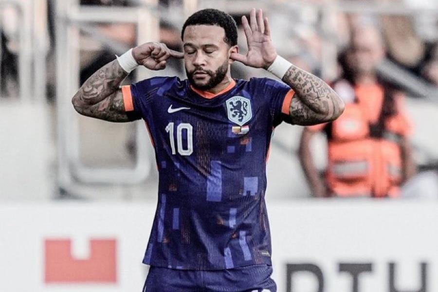 Memphis Depay supera a Robin Van Persie como máximo goleador de Países Bajos