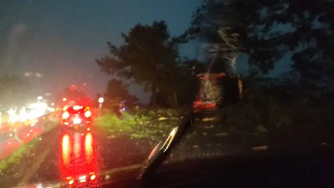 Lluvias dejan encharcamientos y algunos accidentes en Centro