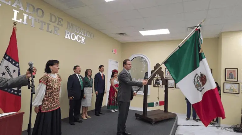 Festejos patrios llegan a todo el mundo gracias a los mexicanos