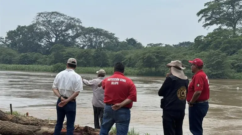 “No hay riesgo”: Protección Civil al revisar nivel del Río de La Sierra