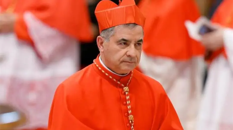 Inicia juicio de apelación del Cardenal Becciu en el Vaticano, acusado de malversación