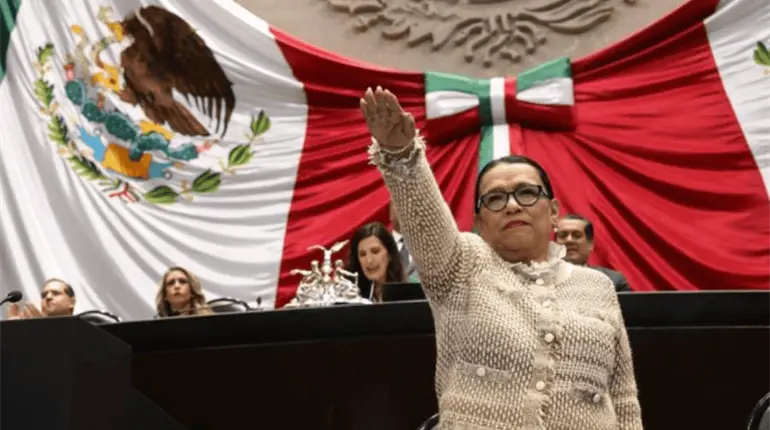 Rosa Icela defiende a AMLO en comparecencia en San Lázaro