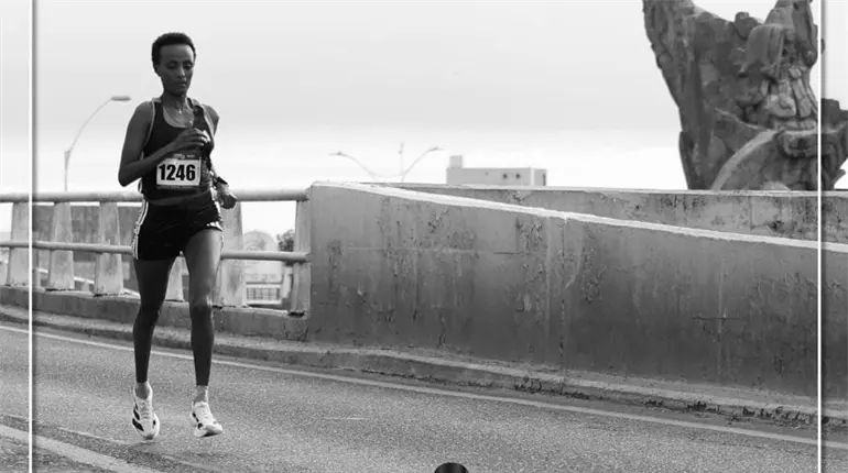 Yolanda Osuna lamenta fallecimiento de Amere Alene, ganadora del Medio Maratón Villahermosa 2025