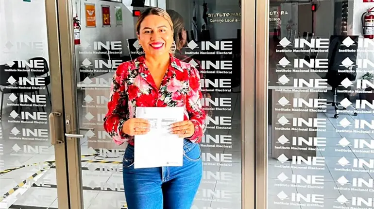 Jemima Alonzo solicita al INE procedimiento para que investiguen su presunta afiliación a Morena