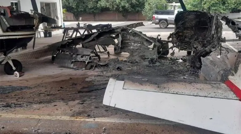 Atacan avionetas con drones y balazos en hangar La Parota en Michoacán