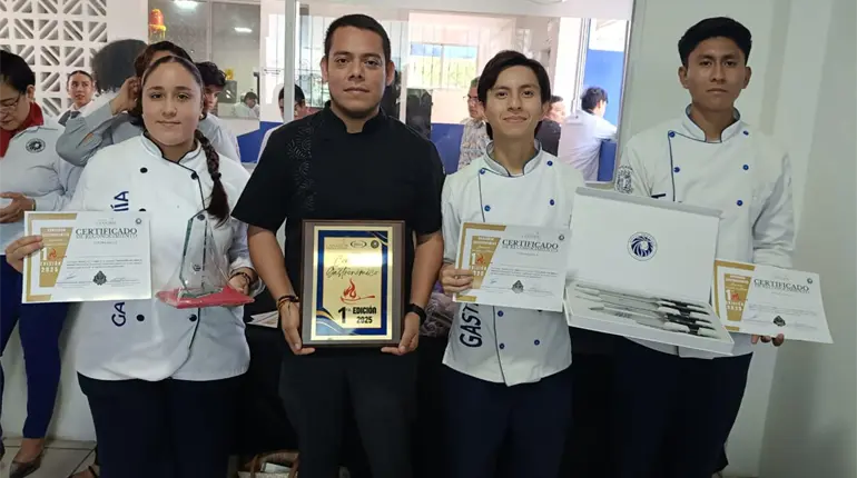 Universidad de Chiapas gana primer lugar en concurso gastronómico en Tabasco