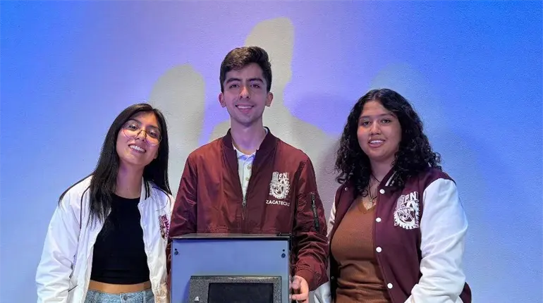 Estudiantes del IPN desarrollan primer escáner que traduce textos al Braille