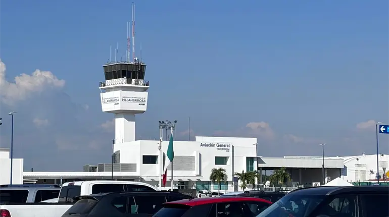 Hoteleros celebran nuevo vuelo Villahermosa-Guadalajara