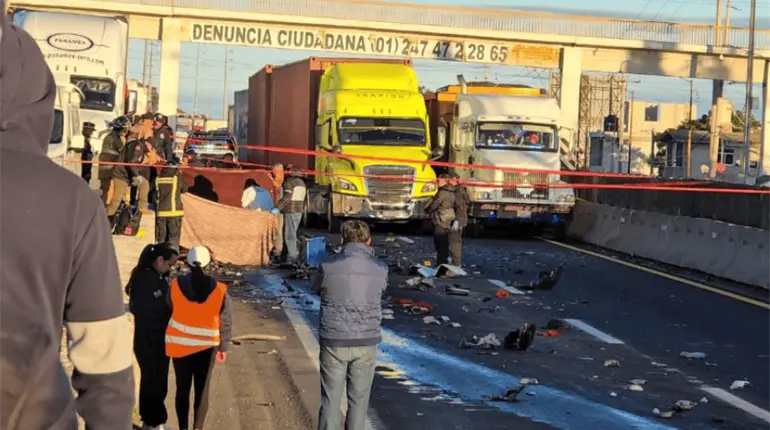 Chocan peregrinos en Tlaxcala; uno muere y 8 más resultan heridos