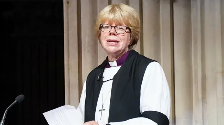 Nombran en Inglaterra a una mujer arzobispa en Canterbury; la primera en la historia