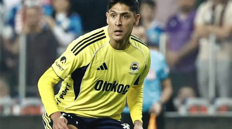 En su regreso a la titularidad, Edson Álvarez y el Fenerbahçe empatan sin goles ante Samsunspor