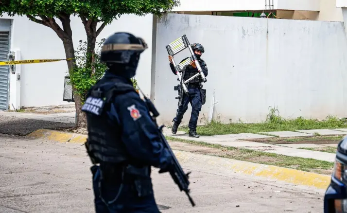 Muere escolta del hijo del gobernador Rocha Moya tras secuestro
