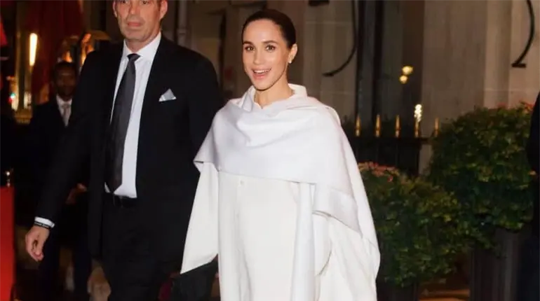 Meghan Markle en París Fashion Week en desfile de Balenciaga