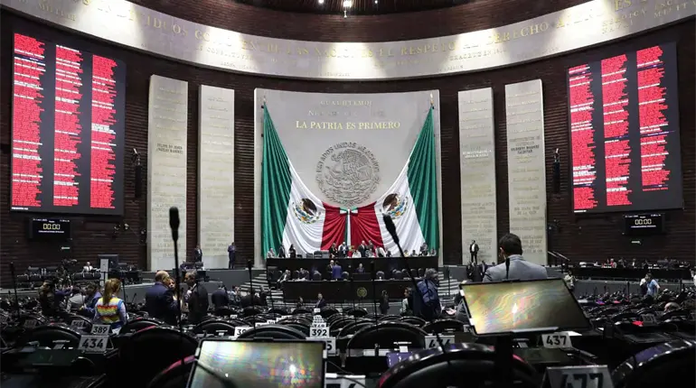 San Lázaro recibe minuta sobre Ley de Amparo