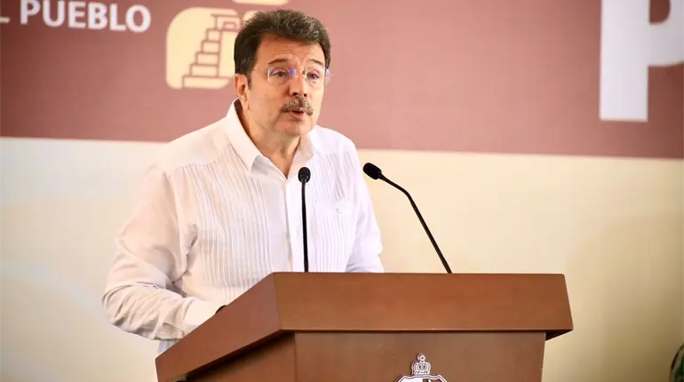 Renuncia Julián Romero a la Secretaría de Administración y Finanzas