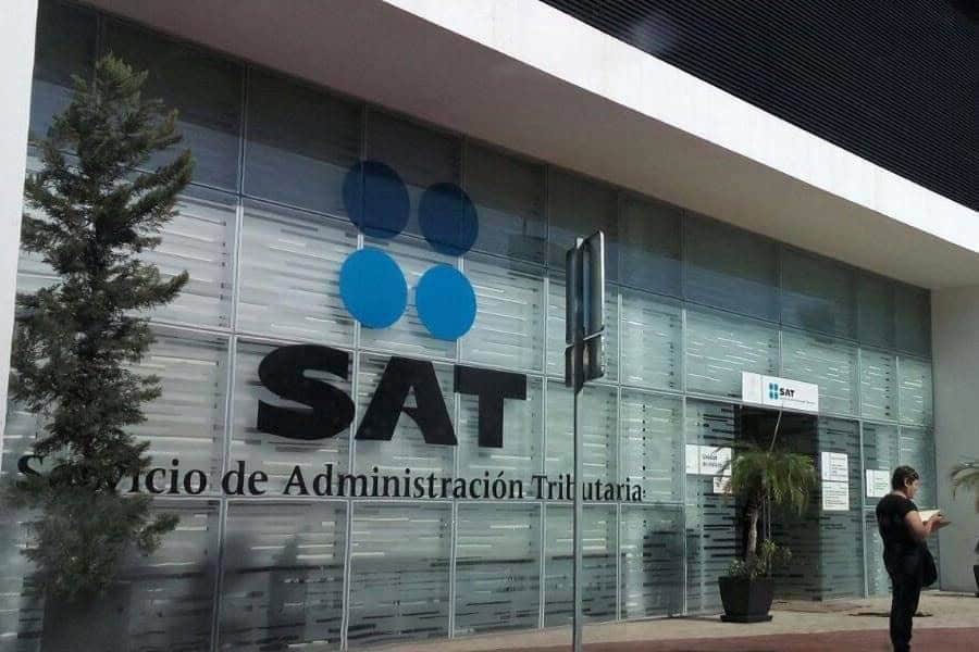 Son pocos los trabajadores que se fueron a paro, refiere Sheinbaum sobre protesta en oficinas del SAT