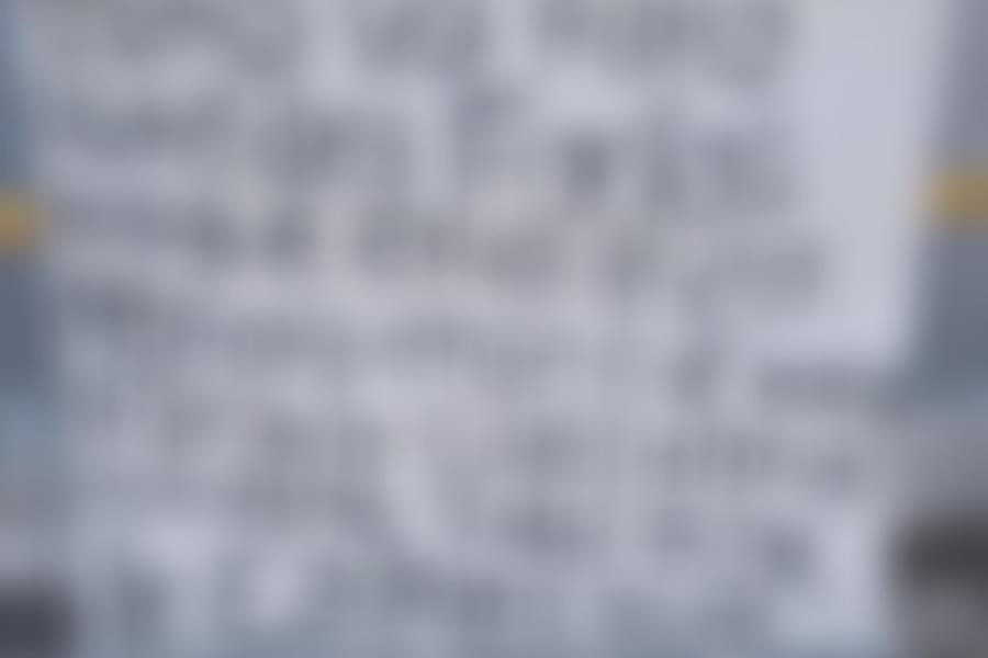 Dejan manta con mensaje de amenaza en Emiliano Zapata