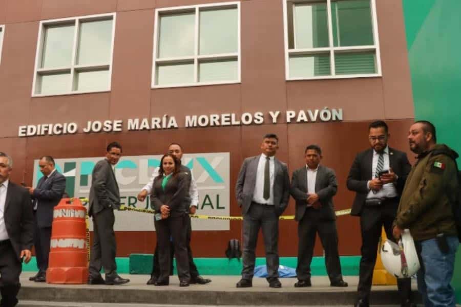 Abogado es atacado a balazos frente a juzgados