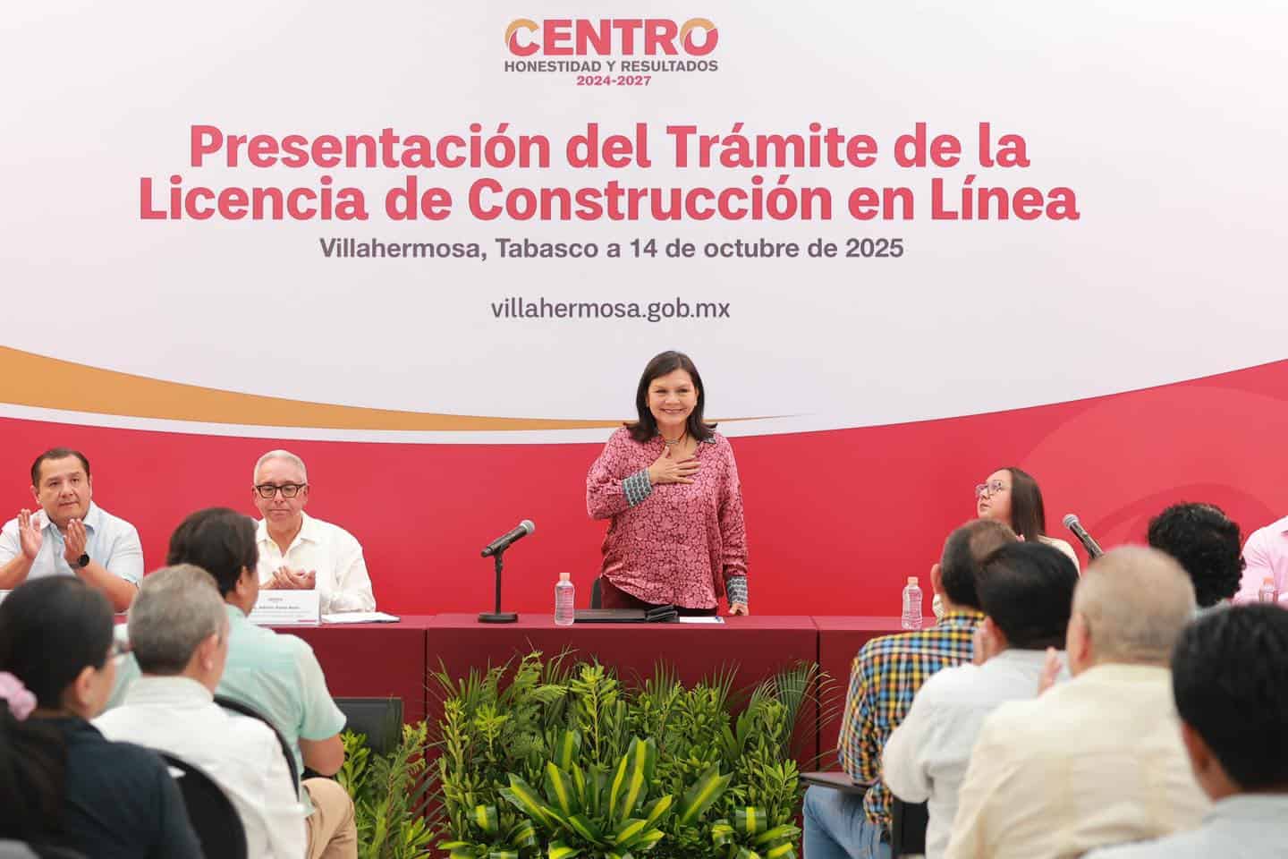 Presenta el Ayuntamiento de Centro el trámite de la licencia de construcción en línea
