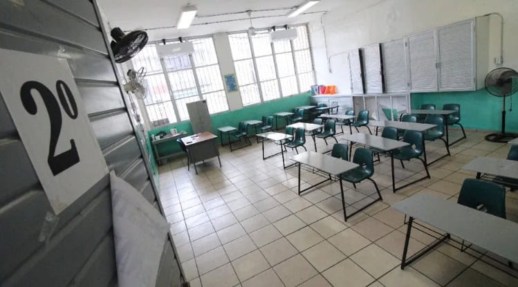 Muere alumno al interior de secundaria en CDMX producto de una cardiopatía