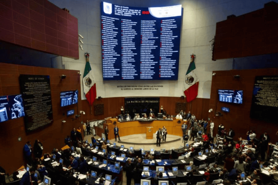 Senado avala reforma a la Ley de Amparo