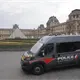 Roban el Museo del Louvre en París; atraco habría sido en 7 minutos