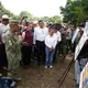 Recorre Sheinbaum Pantepec, Puebla, municipio afectado por inundaciones