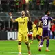 Giménez y el Milan son líderes de Italia con triunfo sobre Fiorentina