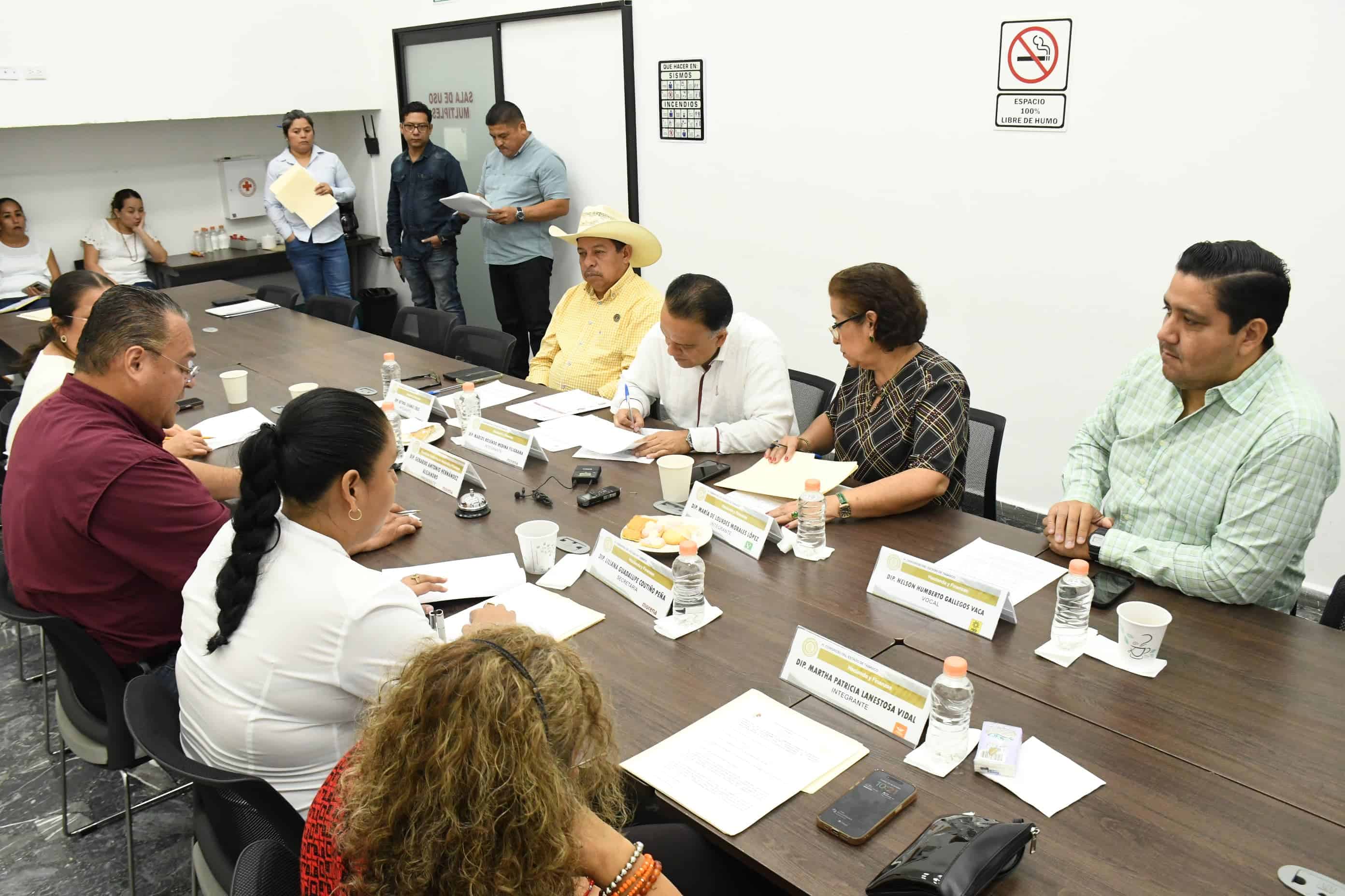 Comisión de Hacienda aprueba que gobierno y ayuntamientos deban liquidar adelantos del FAIS antes que termine su gestión