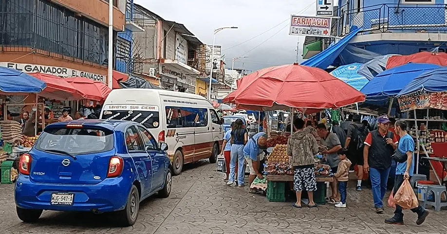 Golpea ingresos de locatarios del ‘Pino Suárez’ aumento de ambulantes