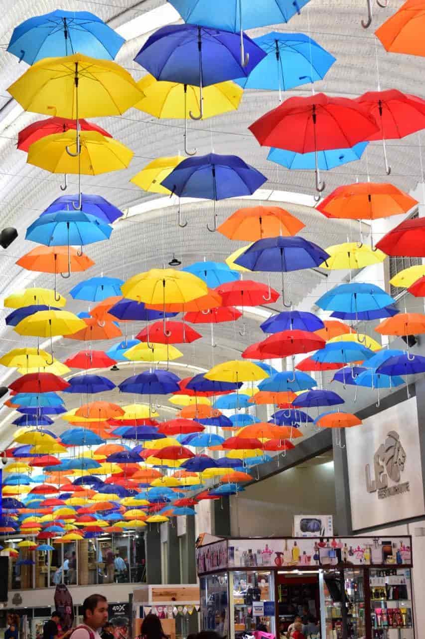 Ya hay en Villahermosa un cielo de paraguas de colores